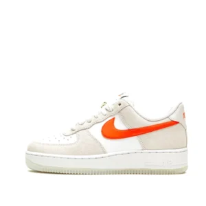 WMNS AIR FORCE 1 '07 SE "First Use"