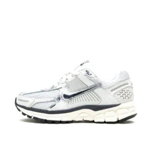 WMNS VOMERO 5 "Photon Dust"