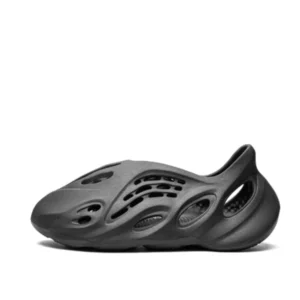 YEEZY FOAM RUNNER "Onyx"