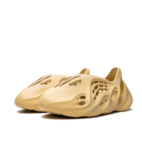YEEZY FOAM RUNNER "Desert Sand" - Image 2